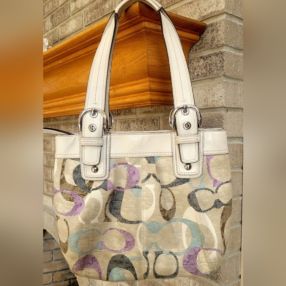 Coach Soho Linen Op Art Tote #16591 White Leather Purple Satin Interior - Picture 13 of 14
